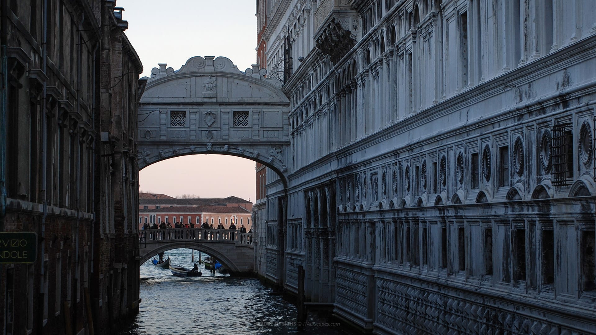Bridge of Sighs (Ponte dei Sospiri) 6 Ponte dei Sospiri (Bridge of Sighs)