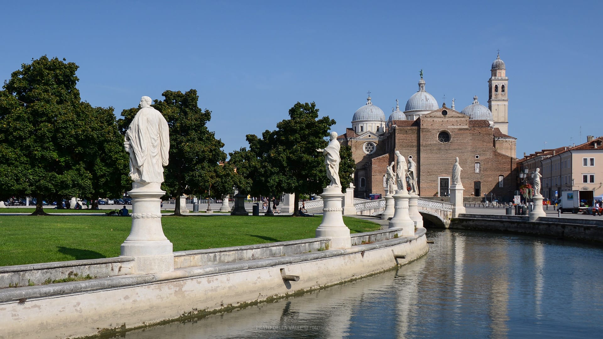 Prato della Valle 9 Prato della Valle - Padua
