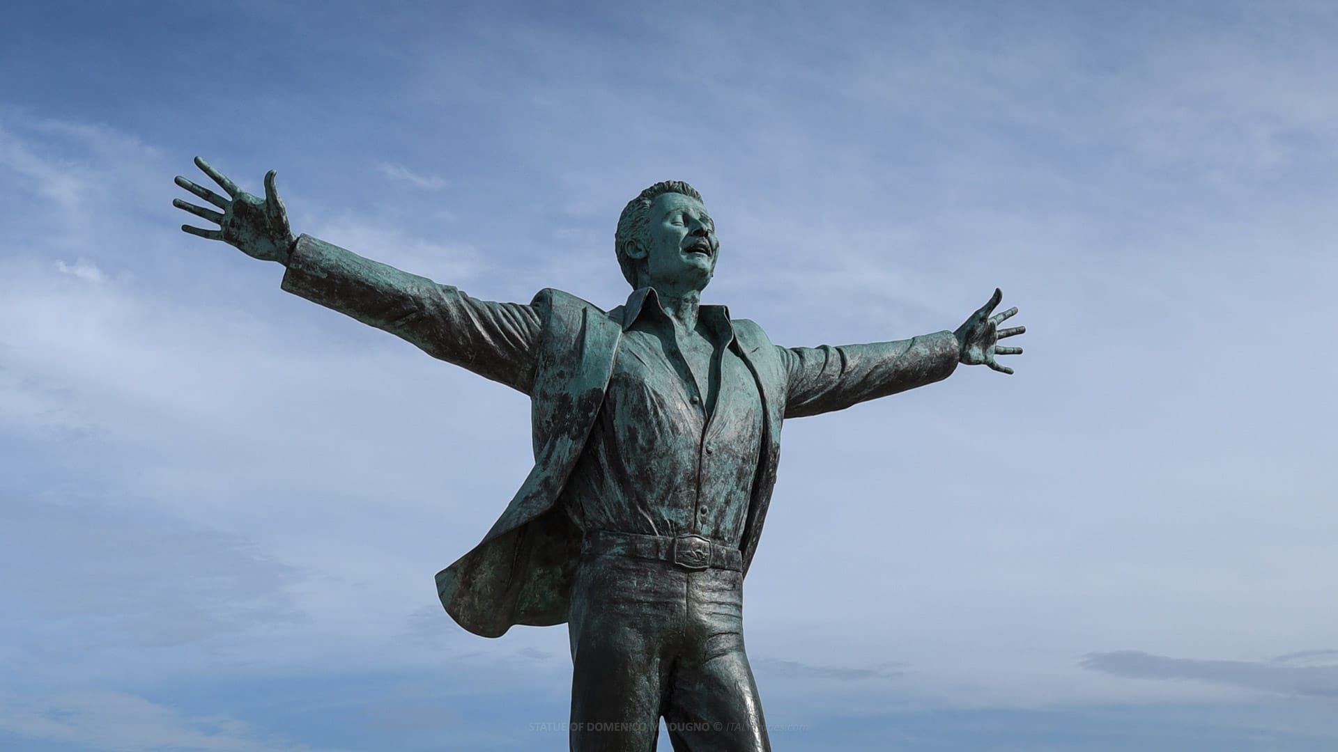 Statue of Domenico Modugno 3 Statue of Domenico Modugno