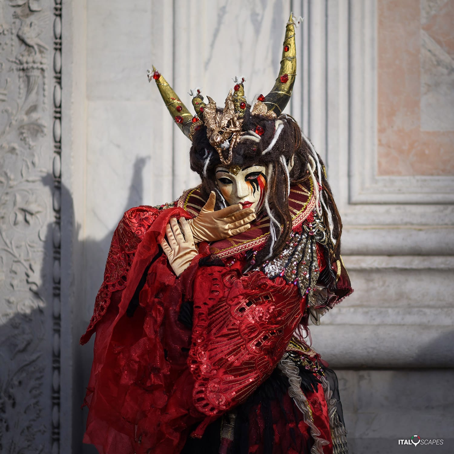 Stunning Photos of the Venice Carnival 2025: Masks, Costumes & Magical Moments 9 Venice Carnival