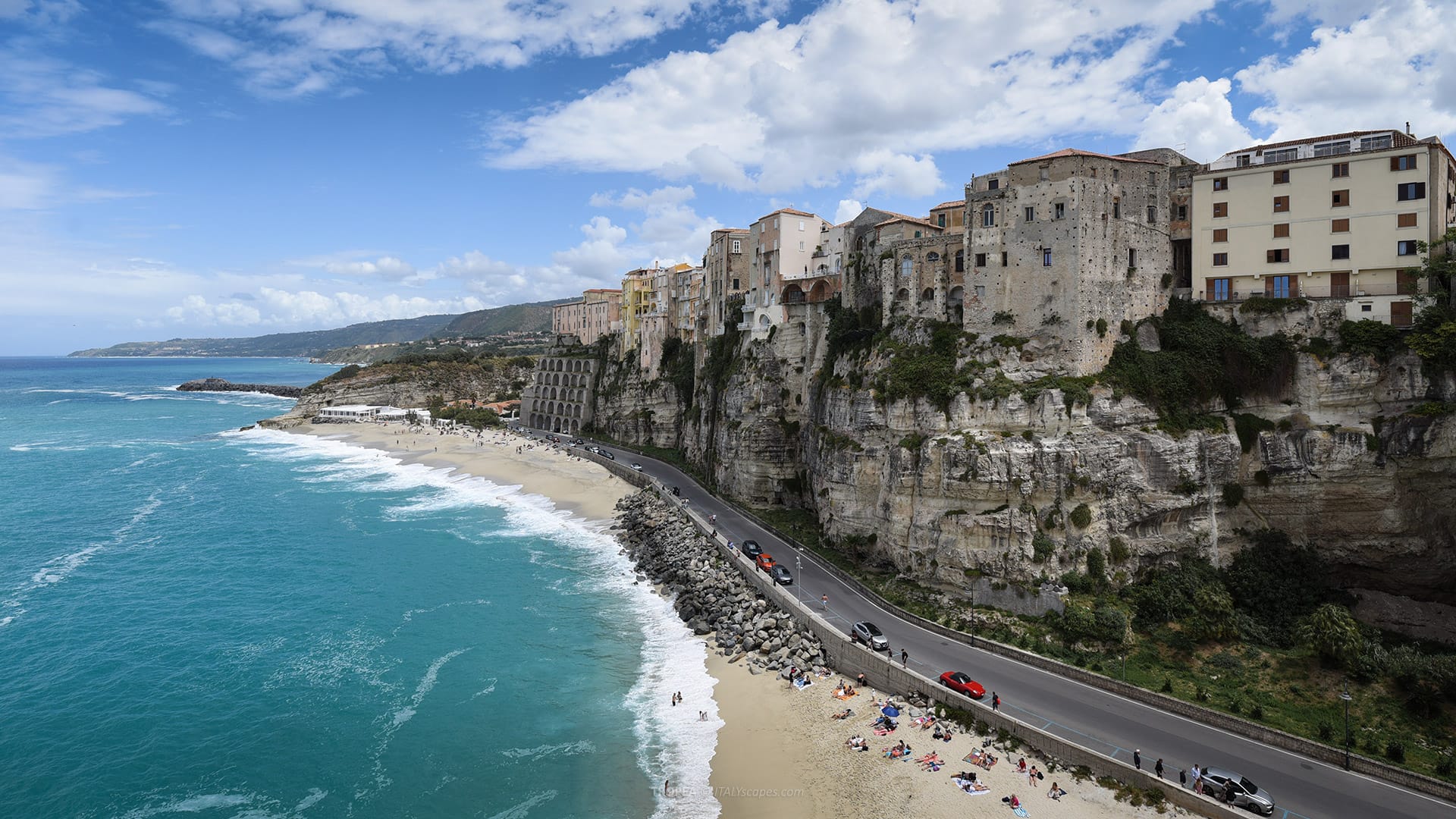 The Legend of Hercules and the Founding of Tropea 2 Tropea, founded by Hercules